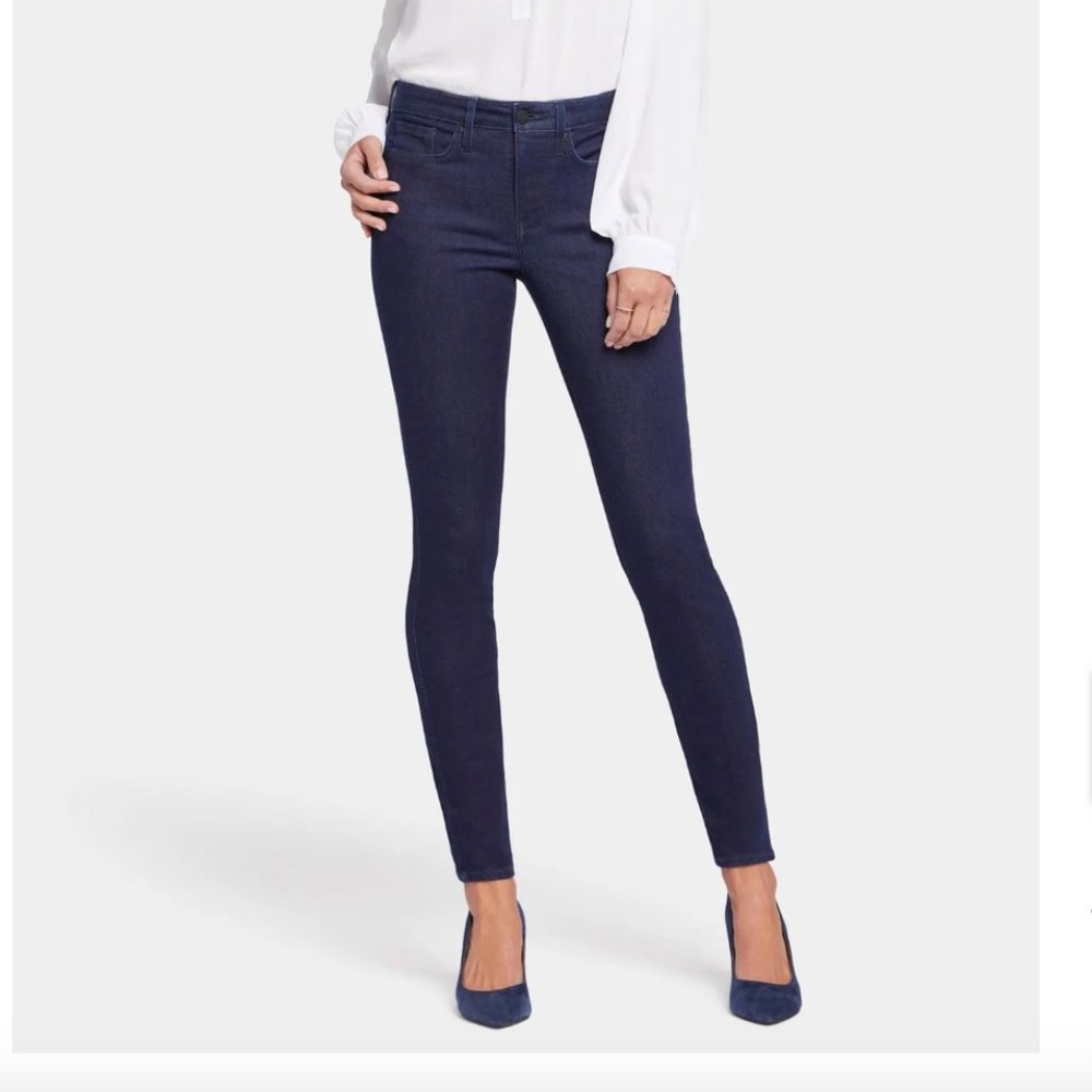 NYDJ Skinny Jeans in Rinse Size 10